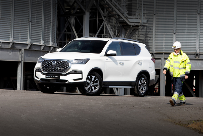 Kgm Rexton Cv Hero