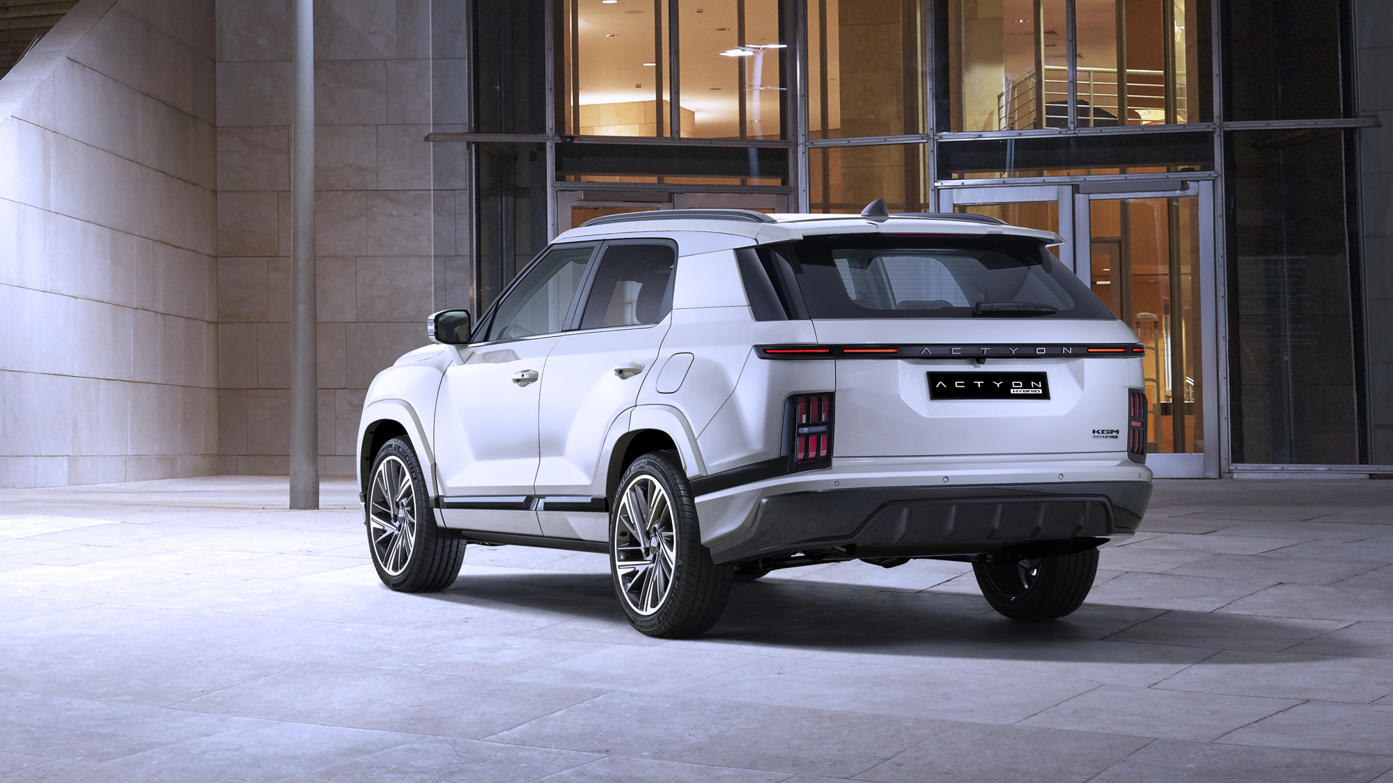 Hero 16P Ext Main Two Cars RHD White