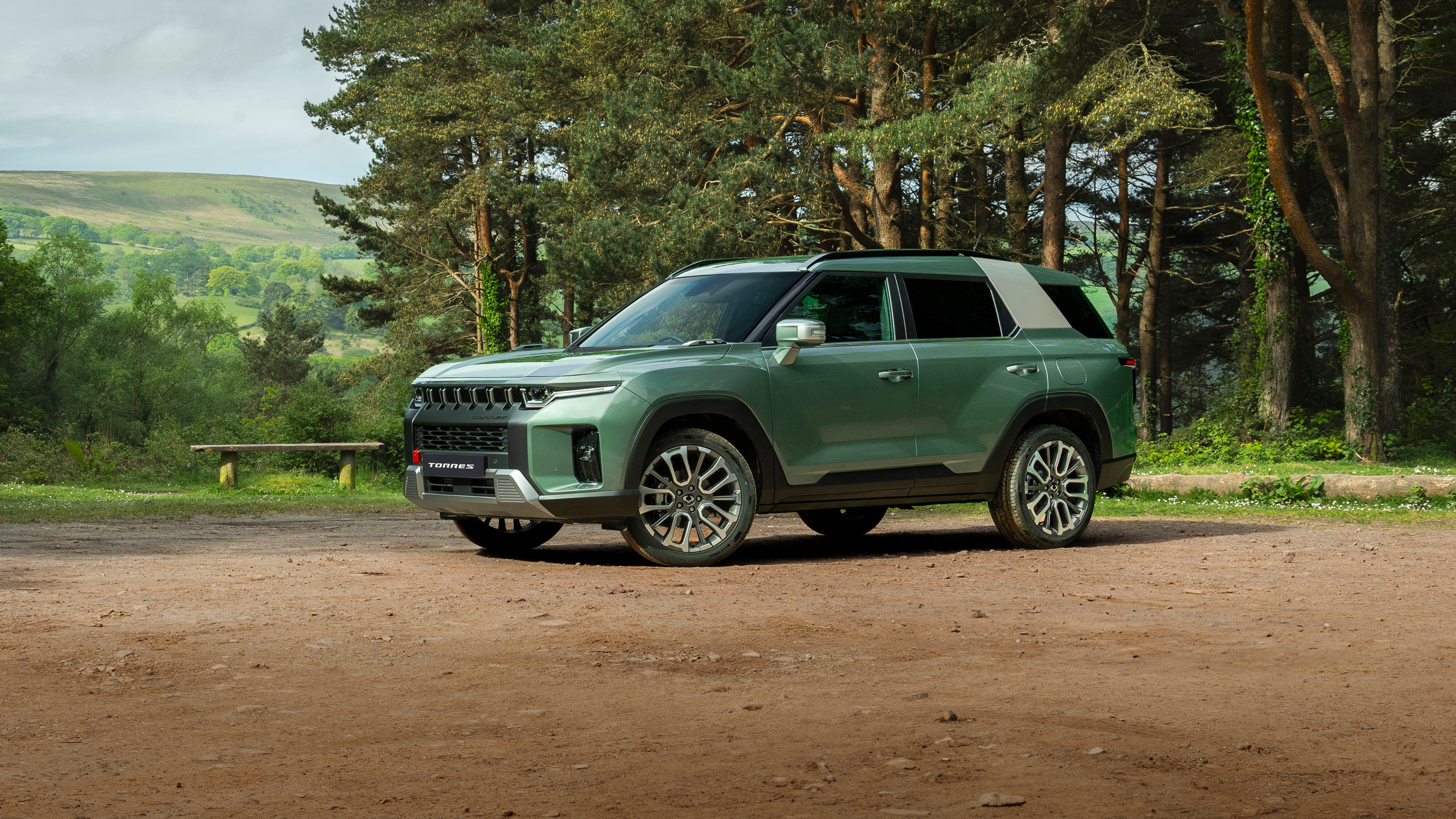 Kgm Torres Overview Hero New